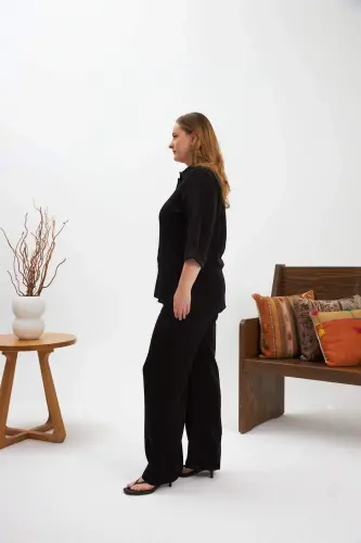 Katta hajmli yaltiroq ko'ylak yoqali bluz qora - 5