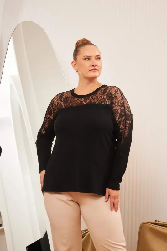 Katta oʻlchamli krujeva detallari bluzasi qora - BÜYÜKBEDENIZ