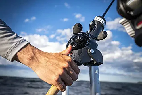 Катушка для спиннинга Abu Garcia Max Digital Line Counter Low Profile Baitcast, размер LP (1498727), карбоновый звездчатый тормоз, максимальный вес 20 фунтов | 9,0 кг, прочная, легкая и прочная, черная - 4