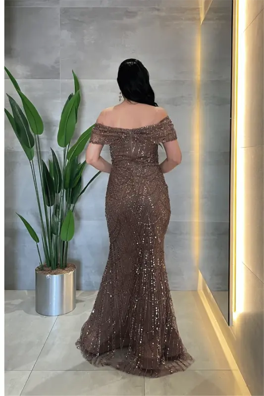 Kayık Yaka Boncuklu Kumaş Abiye Elbise - KAHVERENGİ - 4