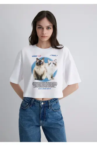 Kedi Baskılı Beyaz Tişört Crop / Kısa Kesim 1613098-620 - 3
