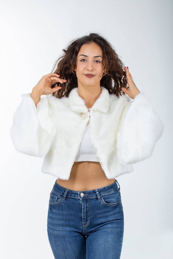 Kelin Libosidagi Mo'yna Bolero - 1