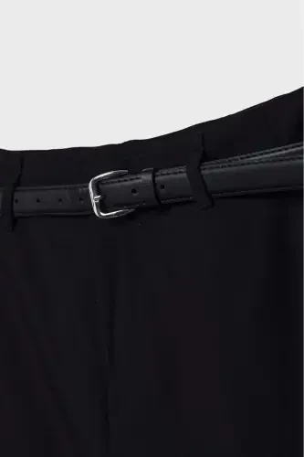 Kemerli ve dökümlü straight fit kumaş pantolon-Siyah - 1