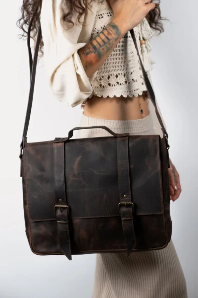 Kepler Women's & Men's Leather Messenger/Crossbody Bag - 100% Genuine Leather - Laptop/Document Bag - Modazone (1)