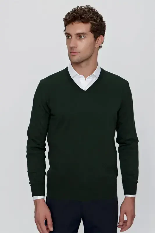 Khaki Basic Dynamic Fit Relaxed Fit V Neck Knit Sweater - 2