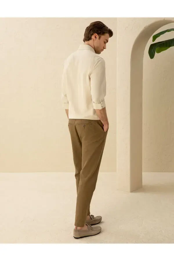 Khaki canvas pants with linen blend. - 4