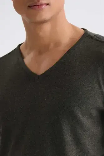 Khaki Slim Fit V-Neck Pullover - 3
