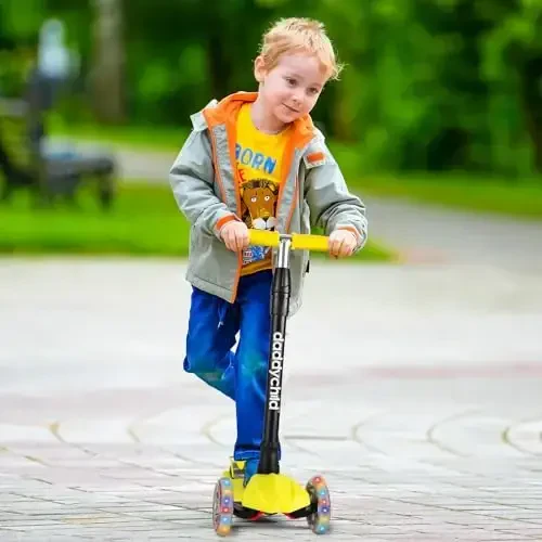Kids Kick Scooter, 3 Wheeled Scooter for Kids, Child/Toddlers Toy, Adjustable Height, Anti-Slip Deck, Flashing Wheel Lights, for Boys/Girls 3-12 Year Old - 2
