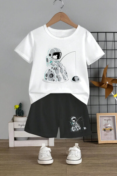 Kids Two-Piece Set with Bike Neck Elastic Shorts, Fish Holder, Astronaut Printed 12344 
