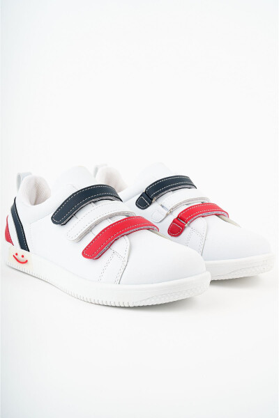 Kids Unisex White Light Up Sneakers - Modazone (1)