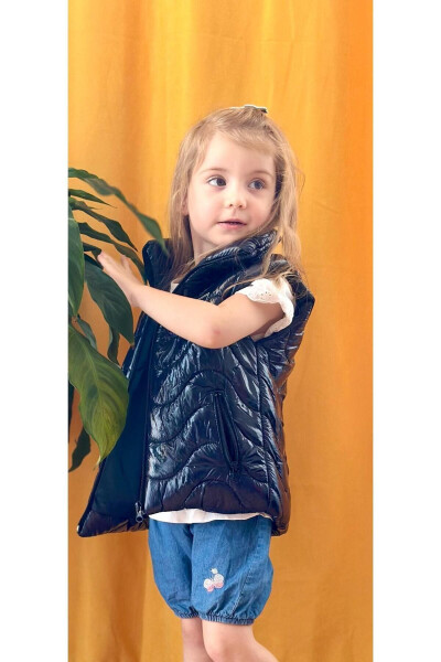 Kids Zippered Puffer Vest - 4