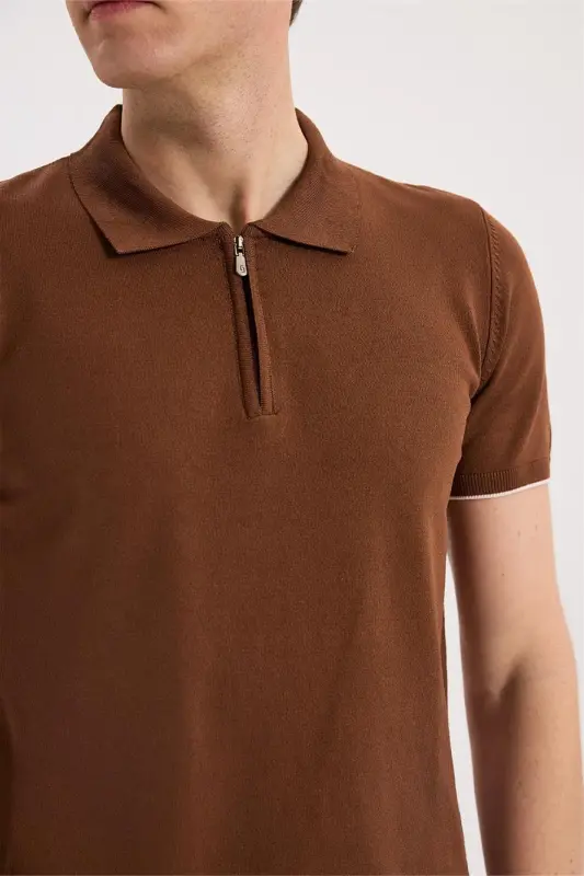 Kiremit rangli, slim fit, triko, fermuarli polo yoqali futbolka - 3
