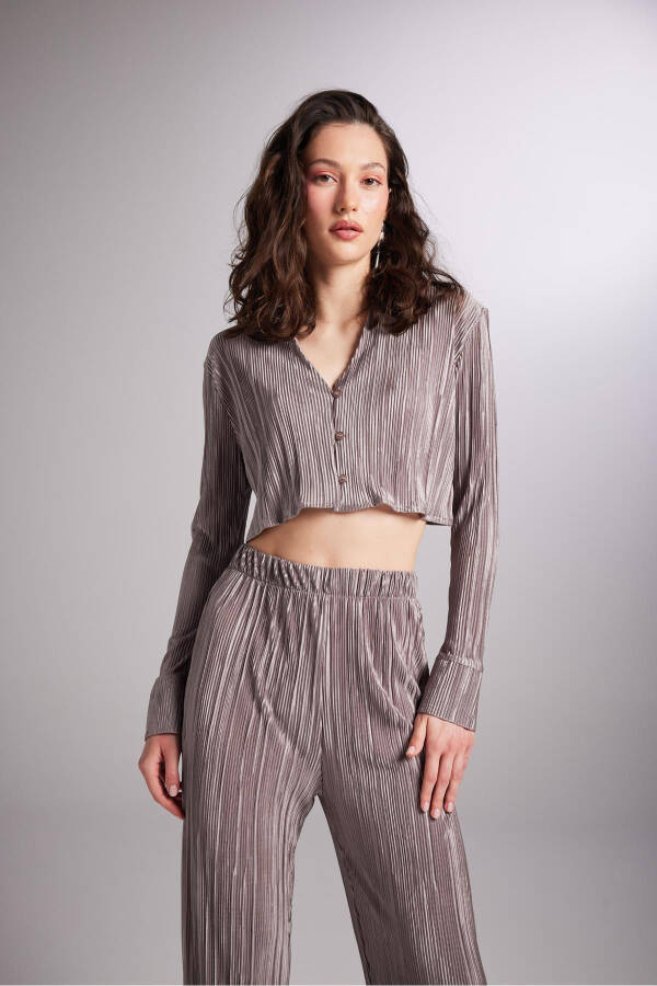 Crop Model Düğme Kapamalı Comfy Crop Gömlek Vizon-Vizon - 4