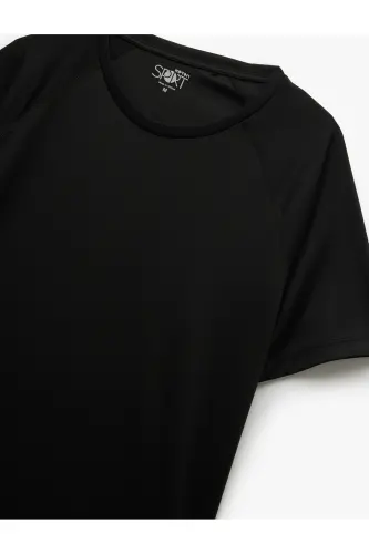 Kısa Kollu Bisiklet Yaka Reglan Kol Arkası Baskılı Slim Fit Spor Tişört-Siyah - 6