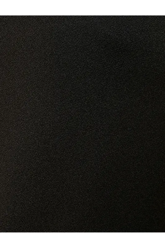 Kısa Kollu Bluz Dik V Yaka Standart Kesim-Siyah - 6