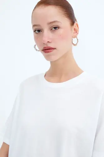 Kısa Kollu Oversize Basic T-shirt P0730-J6J7Y4-Beyaz - 5