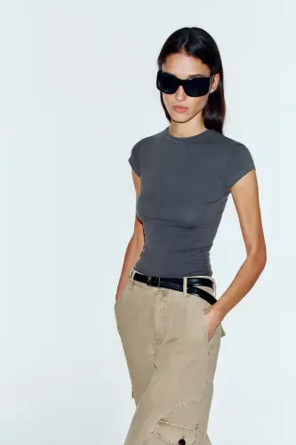 KISA KOLLU SLIM FIT T-SHIRT-Kömür grisi - zara (1)