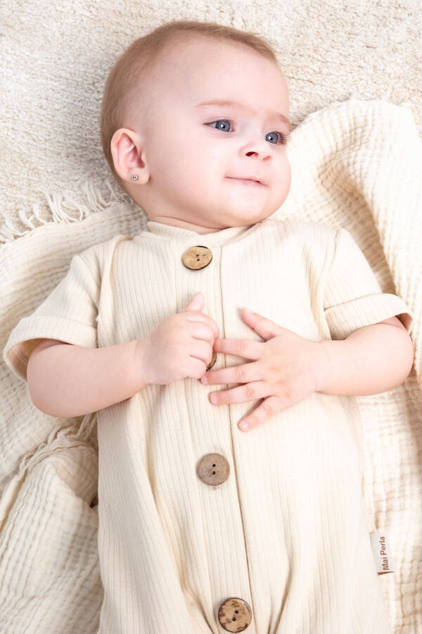 Kısa Kollu Tahta Düğmeli Organik Tulum Bebek Takım-Krem - 4