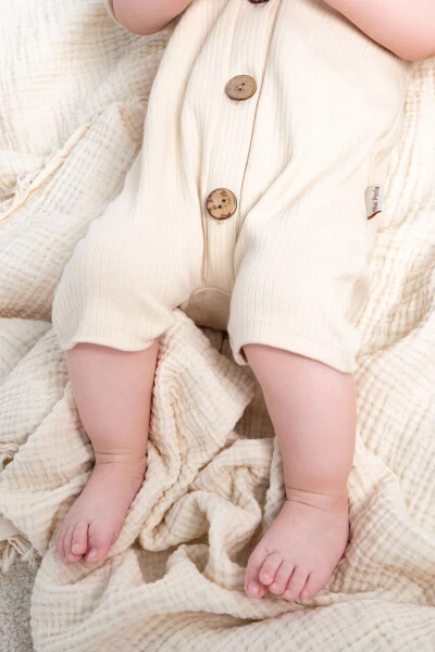 Kısa Kollu Tahta Düğmeli Organik Tulum Bebek Takım-Krem - 5