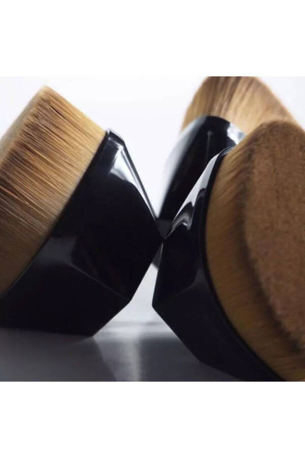 Кисть для макияжа Ezere Professional Bb Cream Brush Foundation Brush Black - 4