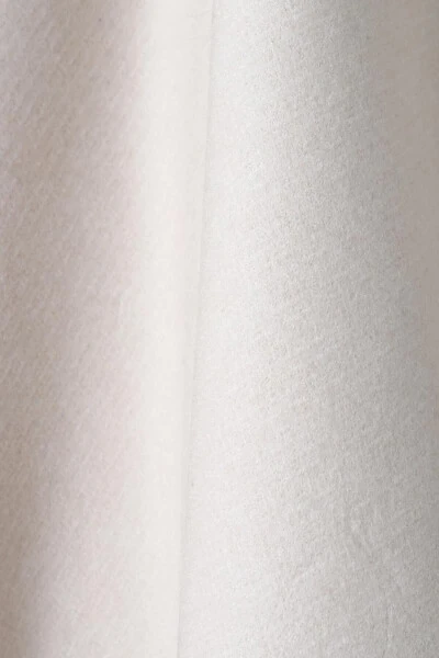 Klassik erkak paltosi, keng yoqa va qulay dizayni. - 7