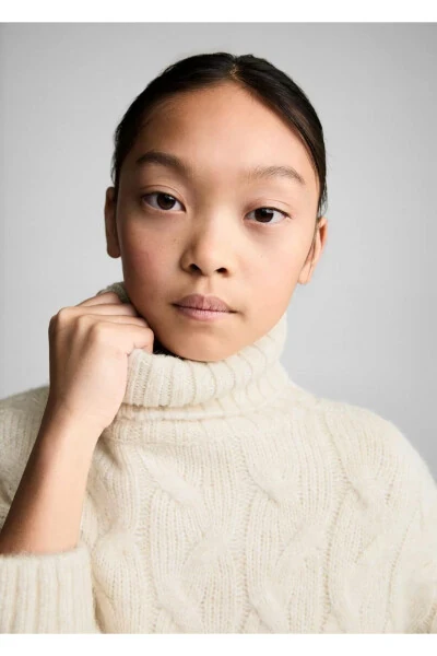 Knit Patterned Sweater - 6