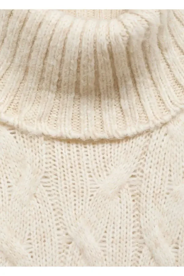 Knit Patterned Sweater - 7