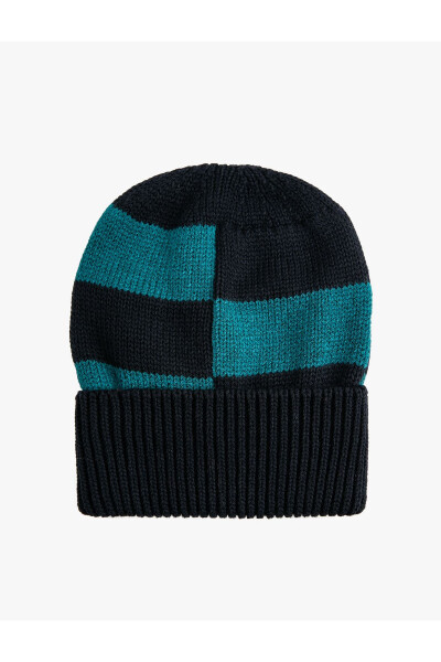 Knitted beanie - 1