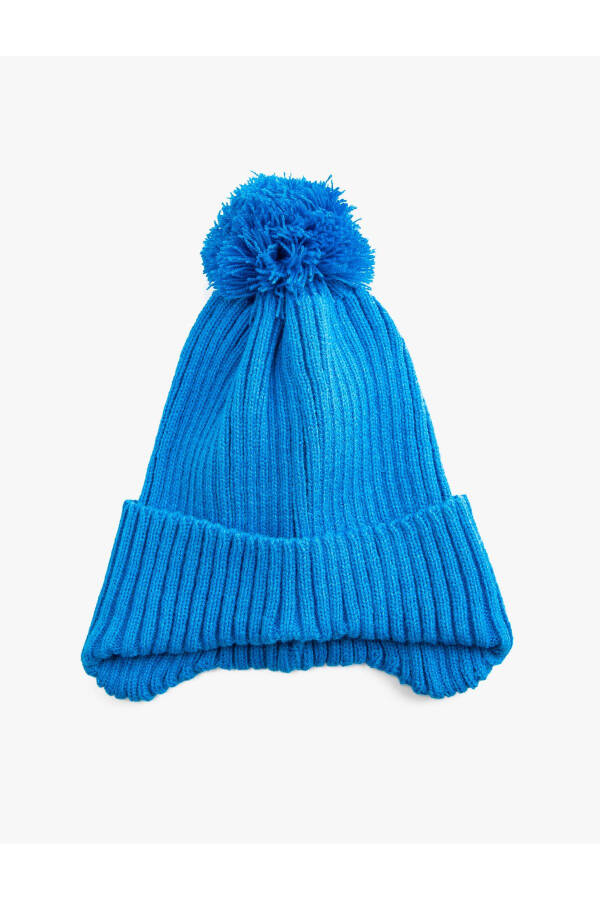 Knitted beanie with earflaps and elastic. - 3