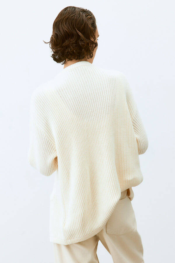 Knitted cardigan with elastic - 5