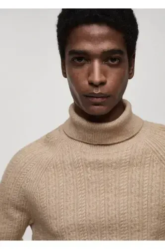 Knitted high neck sweater - 8