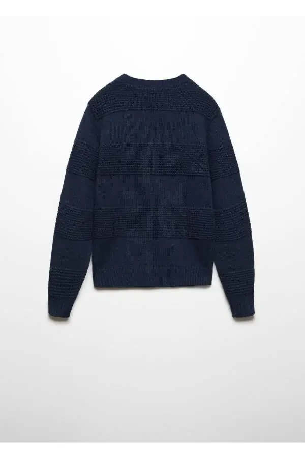 Knitted Pullover - 2