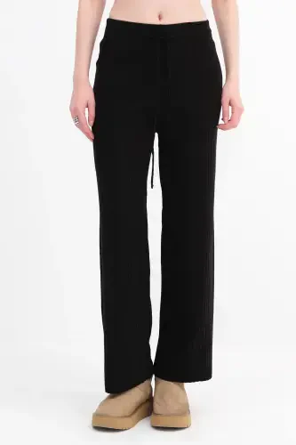 Knitted trousers with elastic waist and front tie closure Pn188-c3 - 5