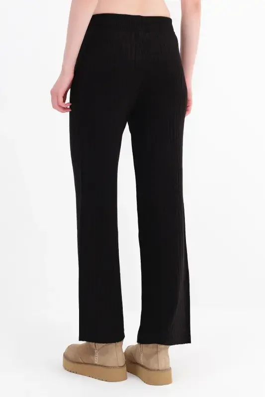 Knitted trousers with elastic waist and front tie closure Pn188-c3 - 6