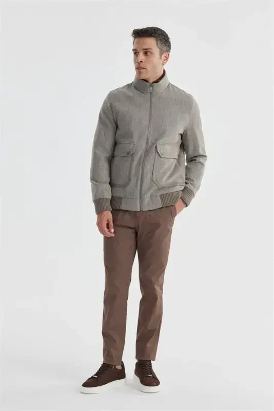 Кофейное тёплое пальто из шерсти с меховым воротником - JAKAMEN