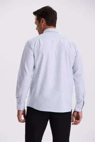 Ko'k movi 100% paxtadan tayyorlangan tugmali yoqali Comfort Fit ko'ylak - 4