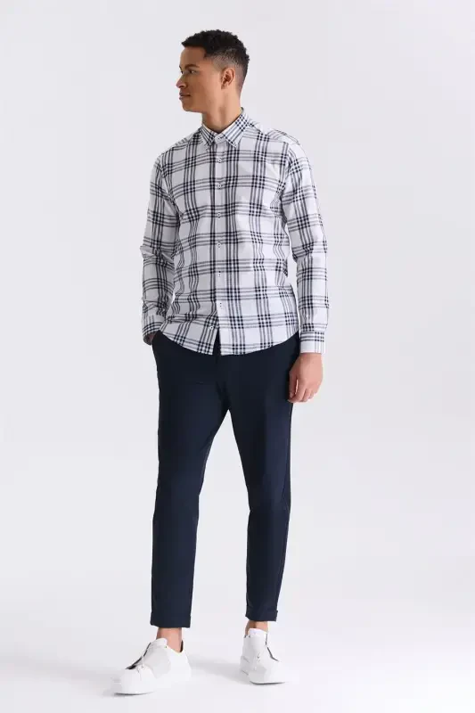 Ko'k moviy rangli tor slim fit ekoseli 100% paxta ko'ylak - 2