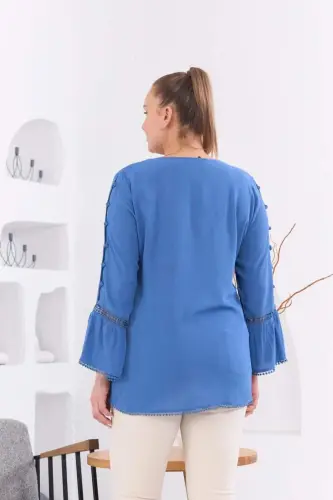 Kol detalli katta o'lchamli burmali indigo bluz - 5