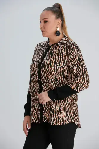 Kol detalli zebra naqshli katta o'lchamli qora ko'ylak - 3