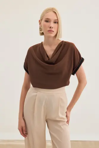 Kollar Taş Detaylı Salaş Bluz - Kahve-Kahve - SATEEN (1)