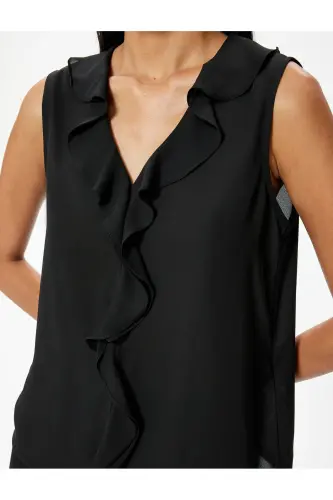 Kolsuz Fırfırlı Şifon Bluz V Yaka-Siyah - 5