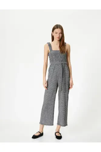 Комбинезон Плотные Бретели Пояс Деталь Короткие Прямые Широкие Штанины Свободный Крой Гипюровый Жатый - 2