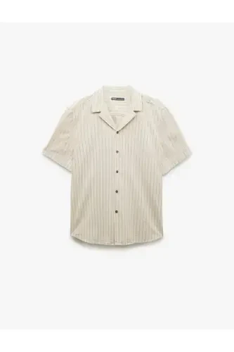 Короткая футболка стандартного кроя с отложным воротником в хлопковую полоску - 3