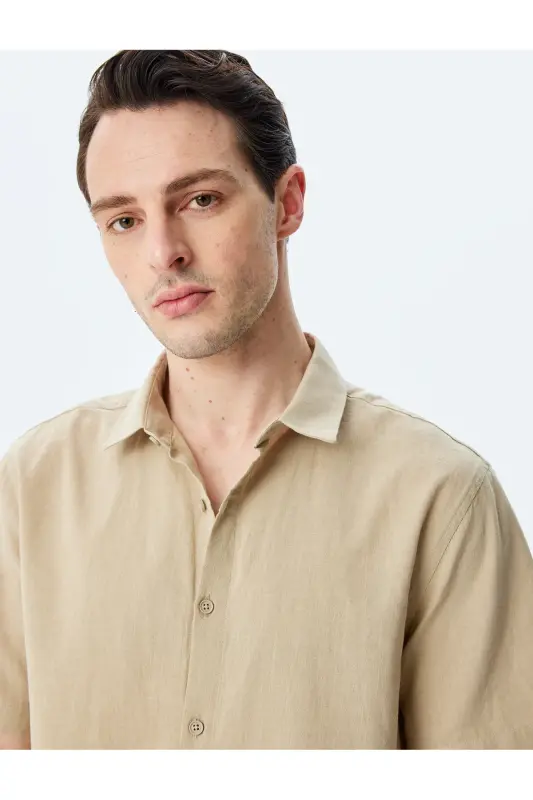 Короткая хлопковая рубашка классического кроя Regular Fit - БЕЖ - KOTON