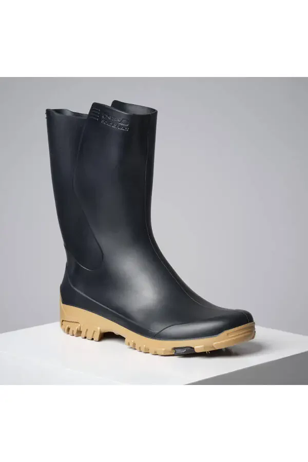 Короткие женские резиновые сапоги черного цвета для охоты и наблюдения за природой. - 2
