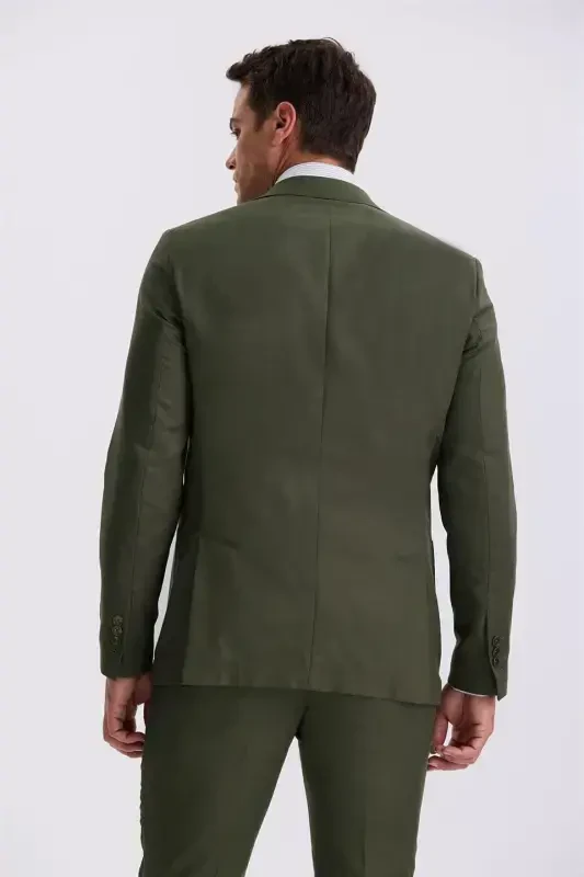 Костюм из хаки, с тонким воротником-моно, из ткани Tencel, с двойным разрезом и накладными карманами - 3