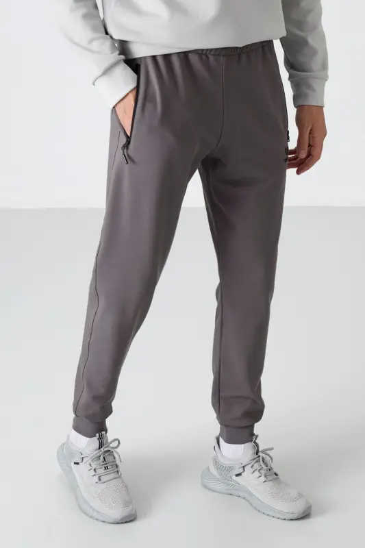 Koyu Gri Fermuar Cepli Standart Kalıp Jogger Erkek Eşofman Alt - 84587 - Koyu Gri - 4