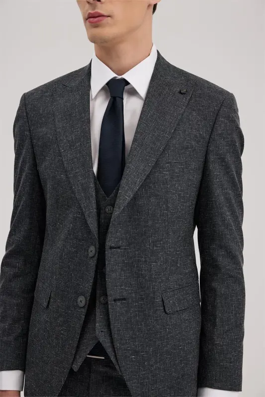 Koyu Lacivert Slim Fit Sivri Yaka Yelekli Takım Elbise - 3