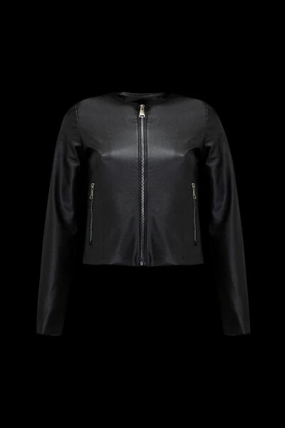 Кожаная куртка нового сезона без декора - 4