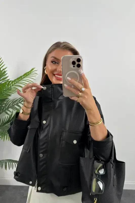 Кожаная куртка с двумя карманами и боковыми молниями - VESS MODA